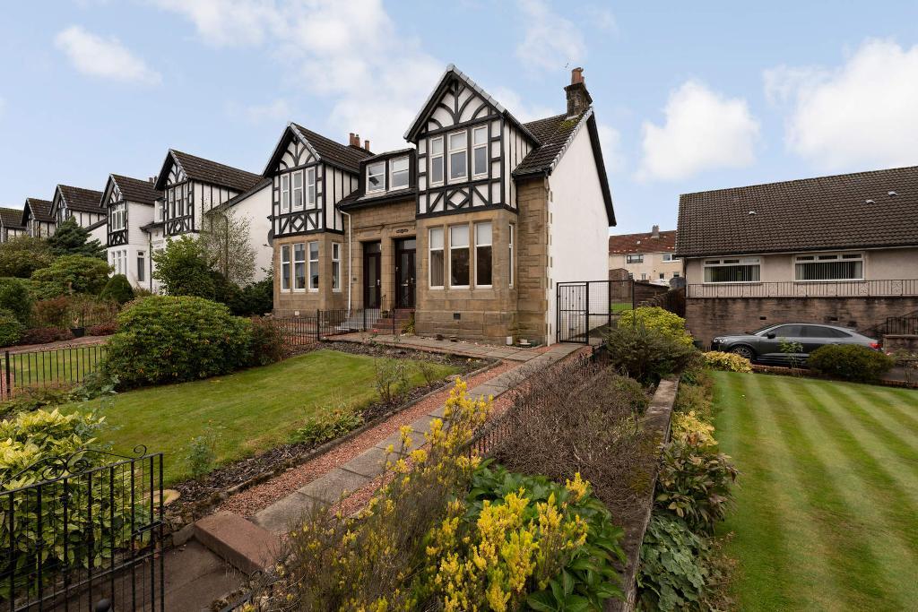 3 Bedroom SemiDetached For Sale in Cumbernauld Road, Chryston, G69 9ND