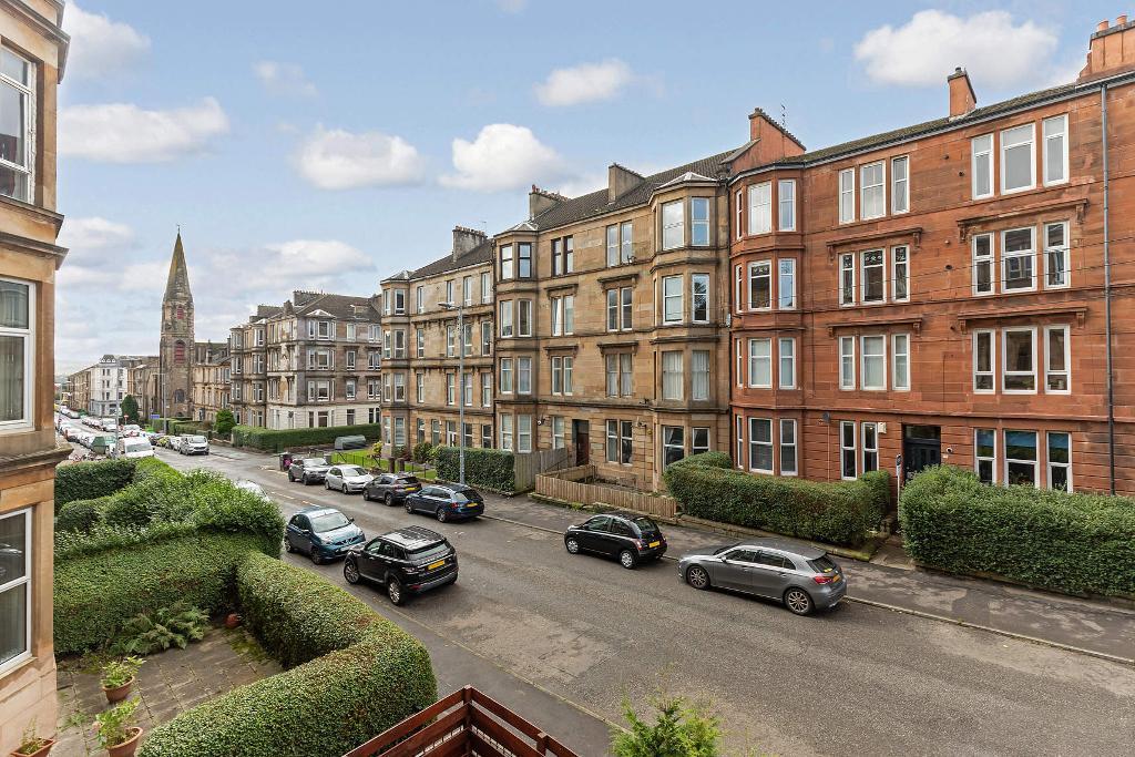 1 Bedroom Flat For Sale in Armadale Street, Dennistoun, Glasgow, G31 2RG