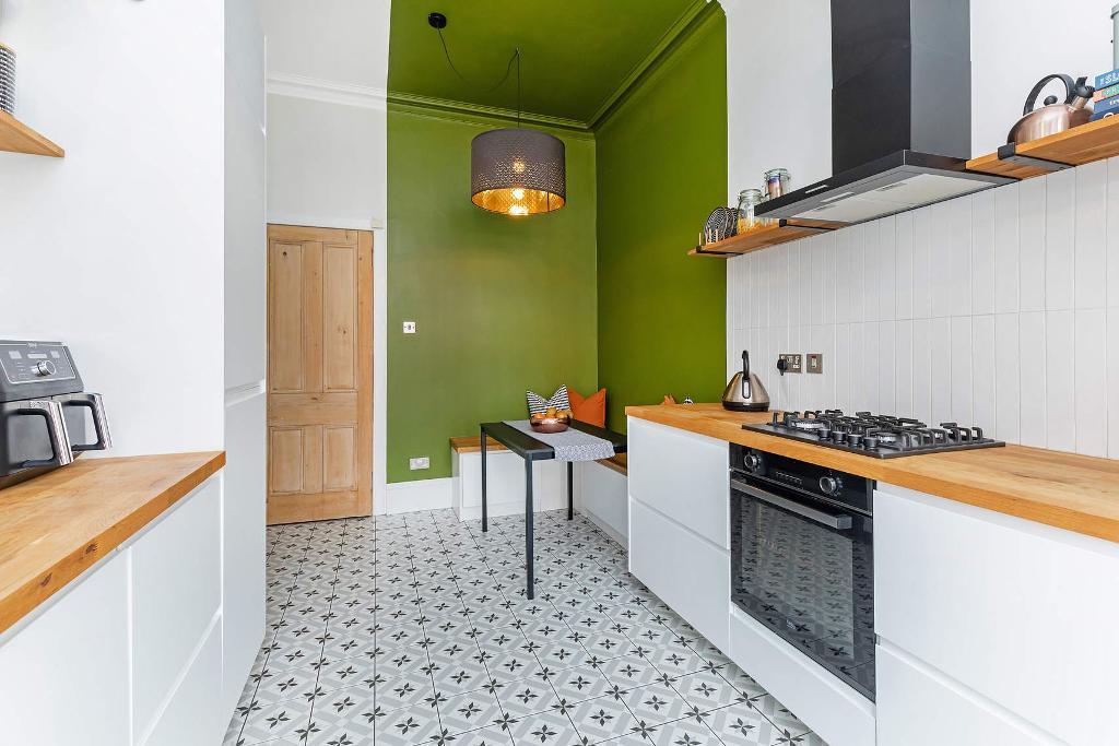 1 Bedroom Flat For Sale in Armadale Street, Dennistoun, Glasgow, G31 2RG