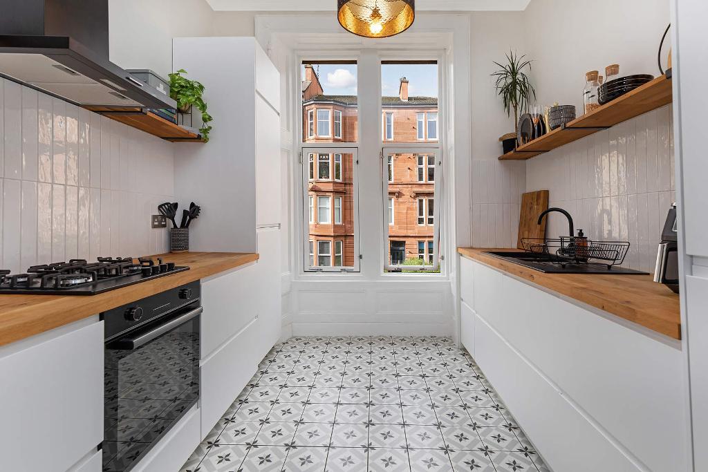 1 Bedroom Flat For Sale in Armadale Street, Dennistoun, Glasgow, G31 2RG