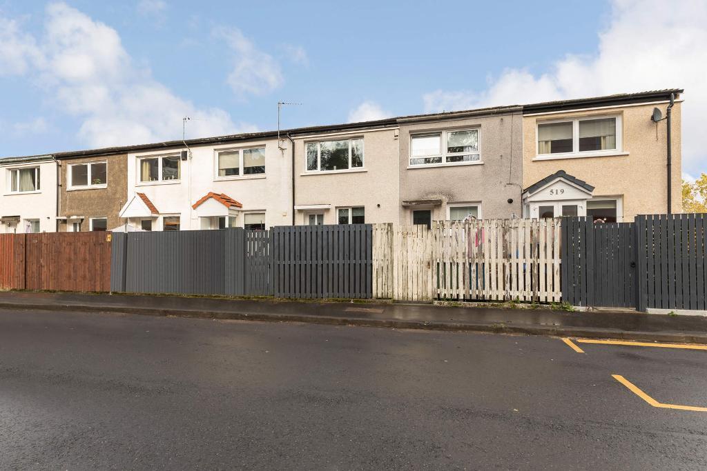 3 Bedroom Town House For Sale in Hillpark Drive, Glasgow, G43 2SE