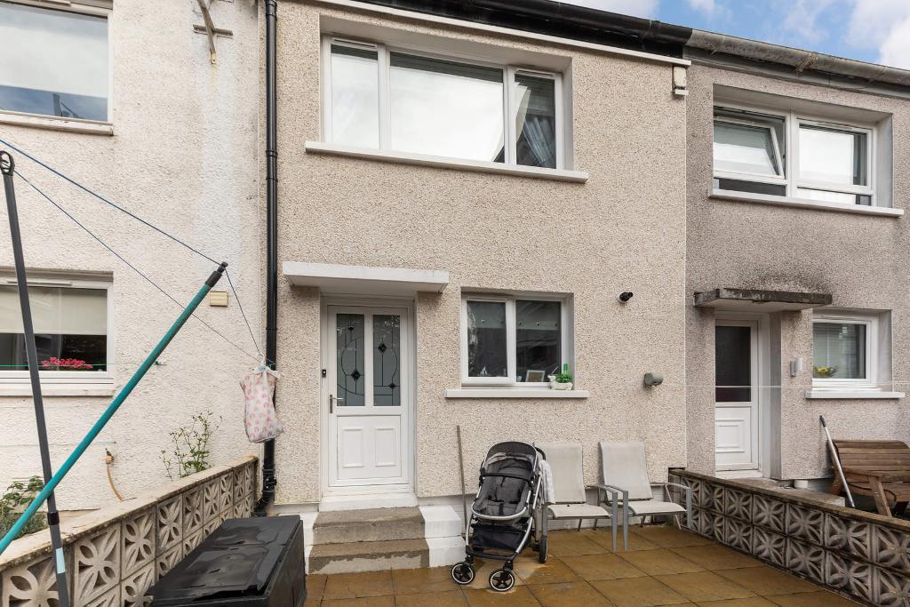 3 Bedroom Town House For Sale in Hillpark Drive, Glasgow, G43 2SE