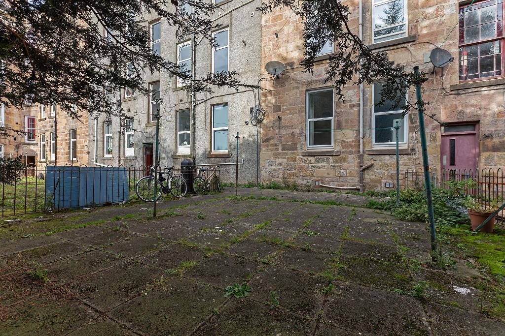 2 Bedroom Flat For Sale in Finlay Drive, Dennistoun, Glasgow, G31 2QU
