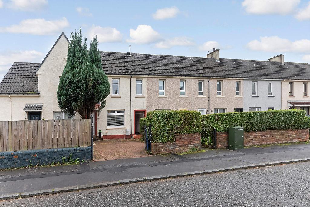 3 Bedroom Mid Terraced For Sale in Larchgrove Avenue, Springboig, G32 0JT