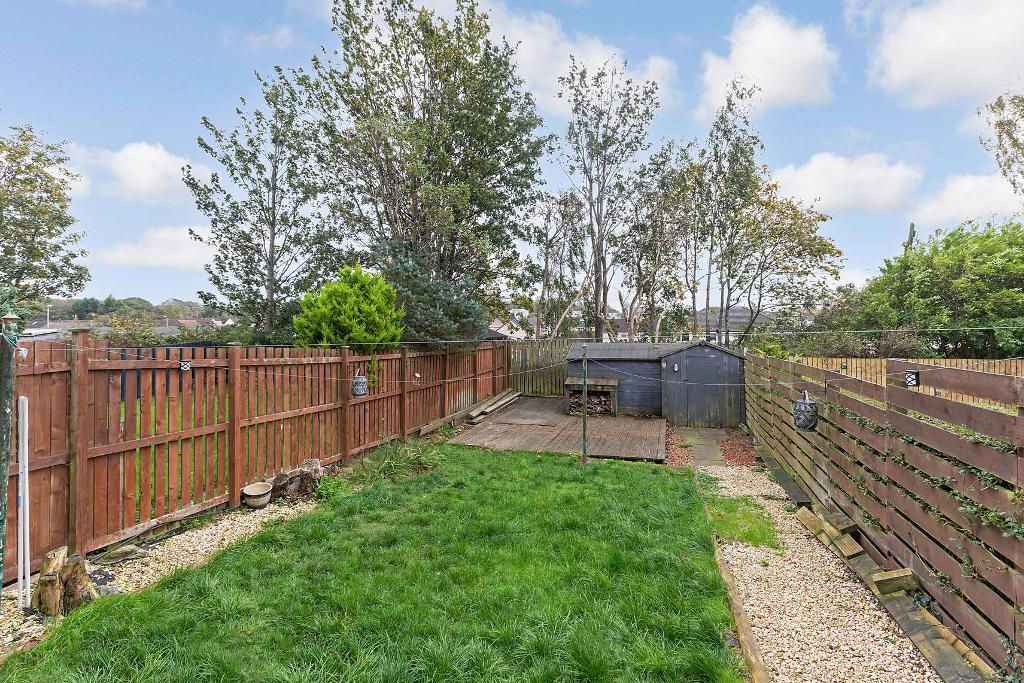 3 Bedroom Mid Terraced For Sale in Larchgrove Avenue, Springboig, G32 0JT