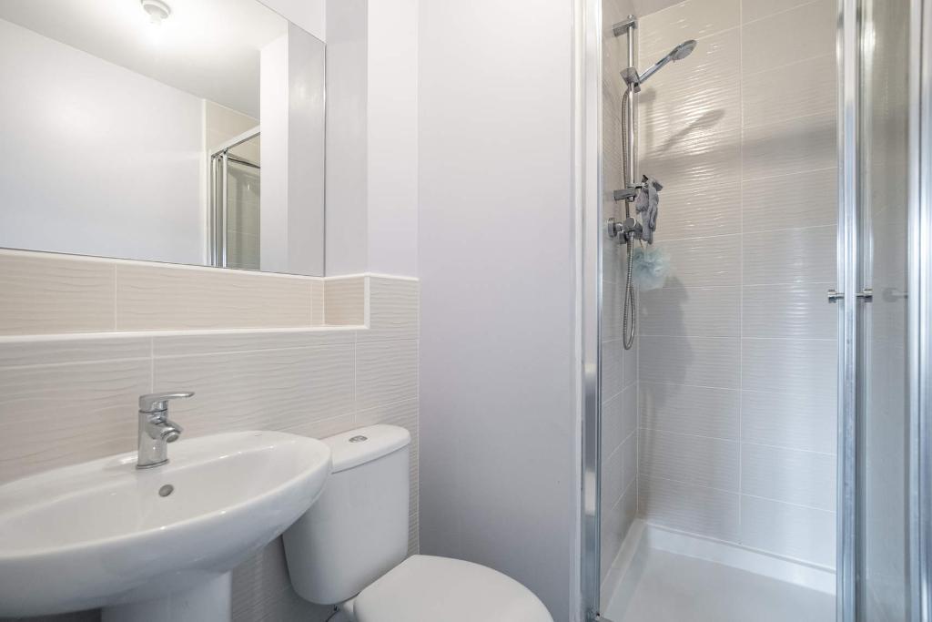 2 Bedroom Flat For Sale in Springfield Gardens, Parkhead, Glasgow, G31 4HS