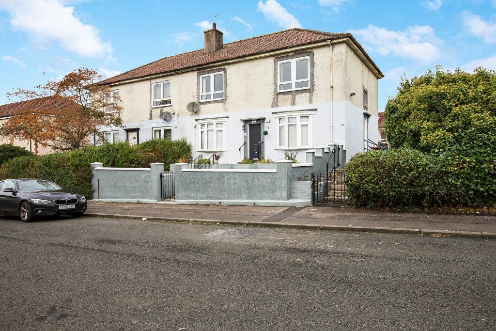 2 Bedroom Upper Cottage Flat For Sale in Dalmahoy Street, Carntyne, G32 6LD
