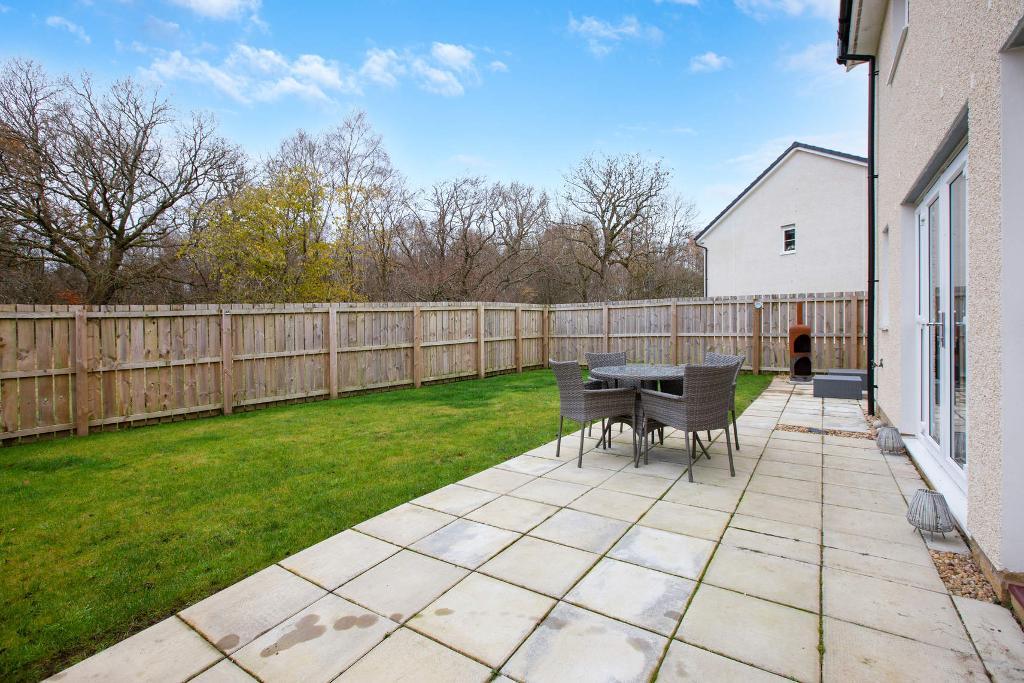 4 Bedroom Detached For Sale in Gartcraig Street, Coatbridge, Glasgow