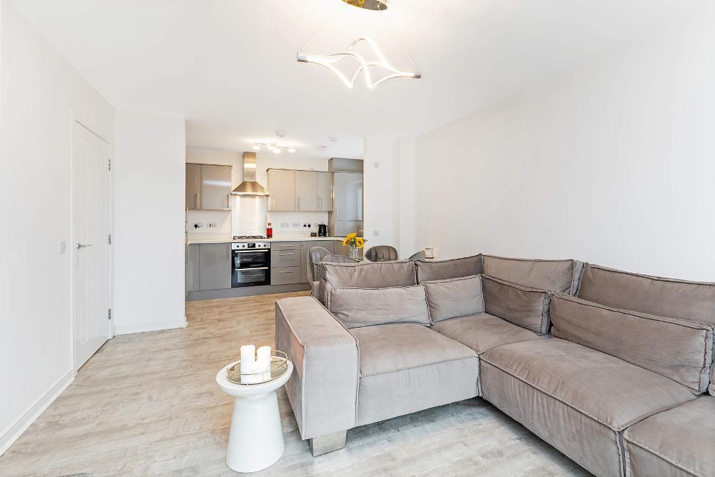 2 Bedroom Flat For Sale in Thornliebank Road, Thornliebank, G46 7RG