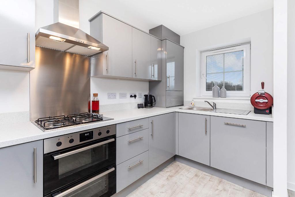 2 Bedroom Flat For Sale in Thornliebank Road, Thornliebank, G46 7RG