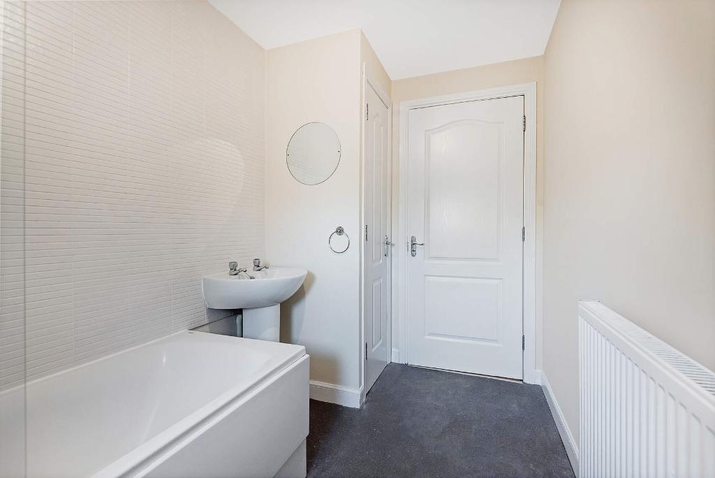 2 Bedroom Ground Floor Flat For Sale in Viewmount Drive, Maryhill, G20 0LS