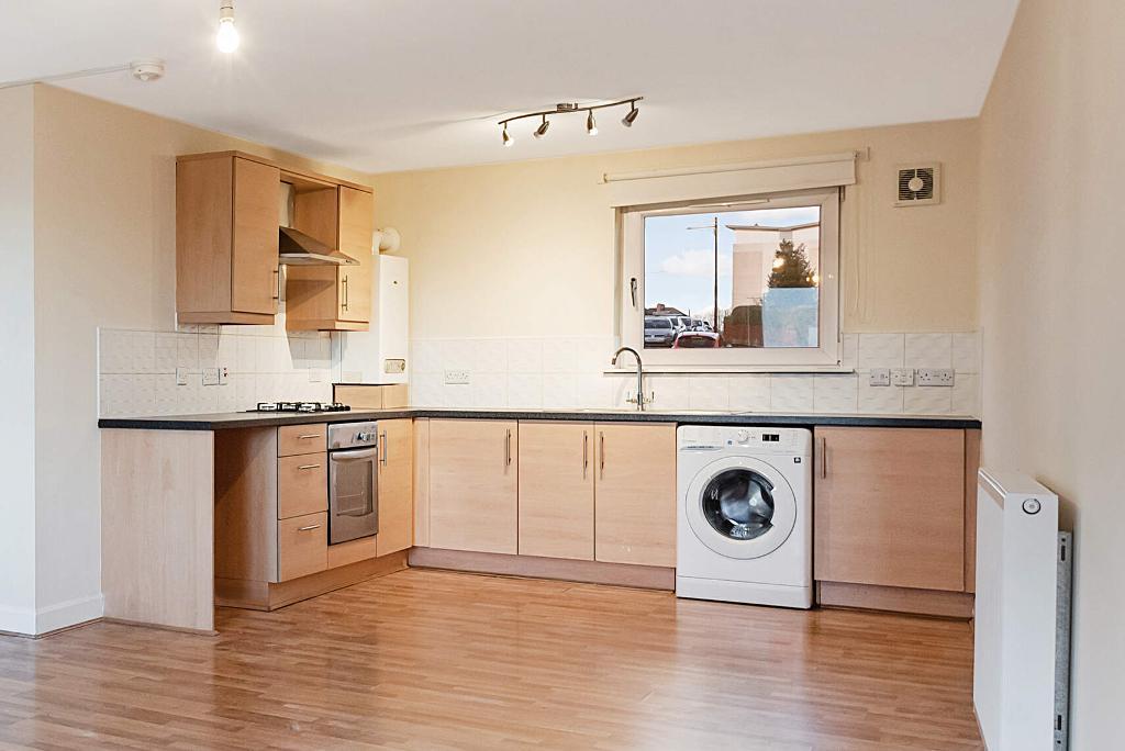 2 Bedroom Ground Floor Flat For Sale in Viewmount Drive, Maryhill, G20 0LS