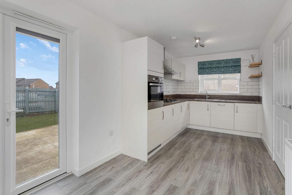 3 Bedroom End Terraced For Sale in Bartonshill Way, Uddingston, Glasgow