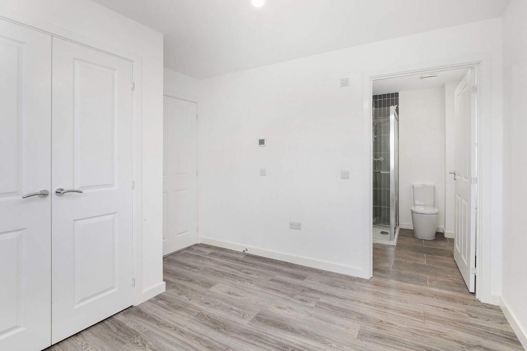 3 Bedroom End Terraced For Sale in Bartonshill Way, Uddingston, Glasgow