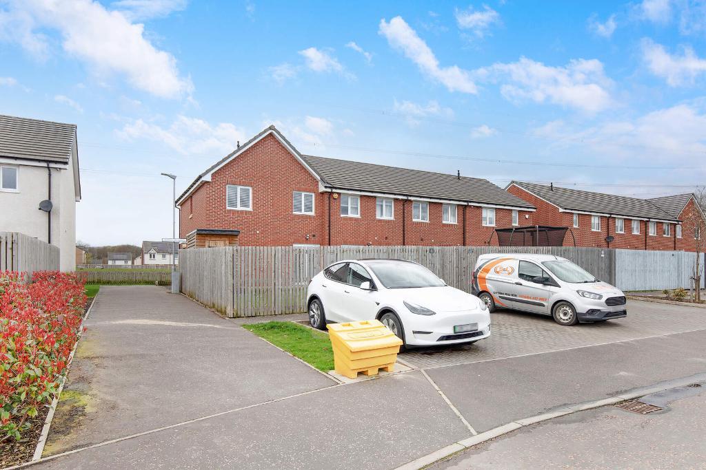 3 Bedroom End Terraced For Sale in Bartonshill Way, Uddingston, Glasgow