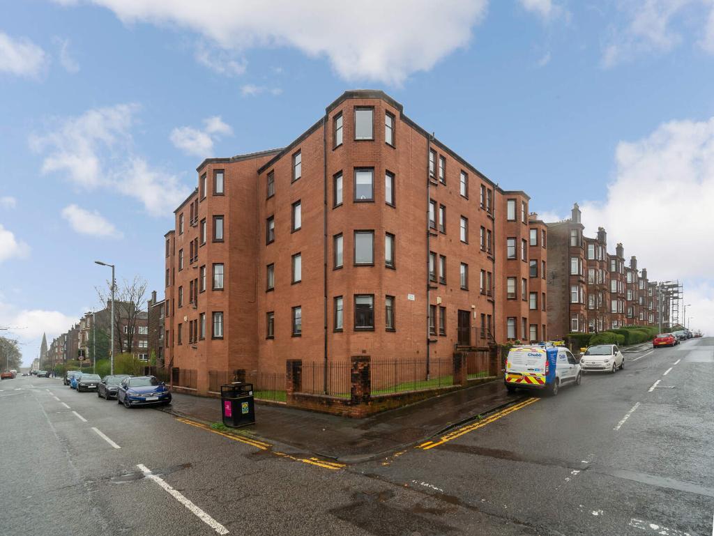 2 Bedroom Flat For Sale in Golfhill Drive, Dennistoun, G31 2NY