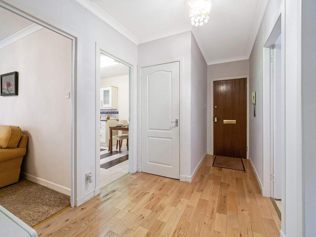 2 Bedroom Flat For Sale in Golfhill Drive, Dennistoun, G31 2NY