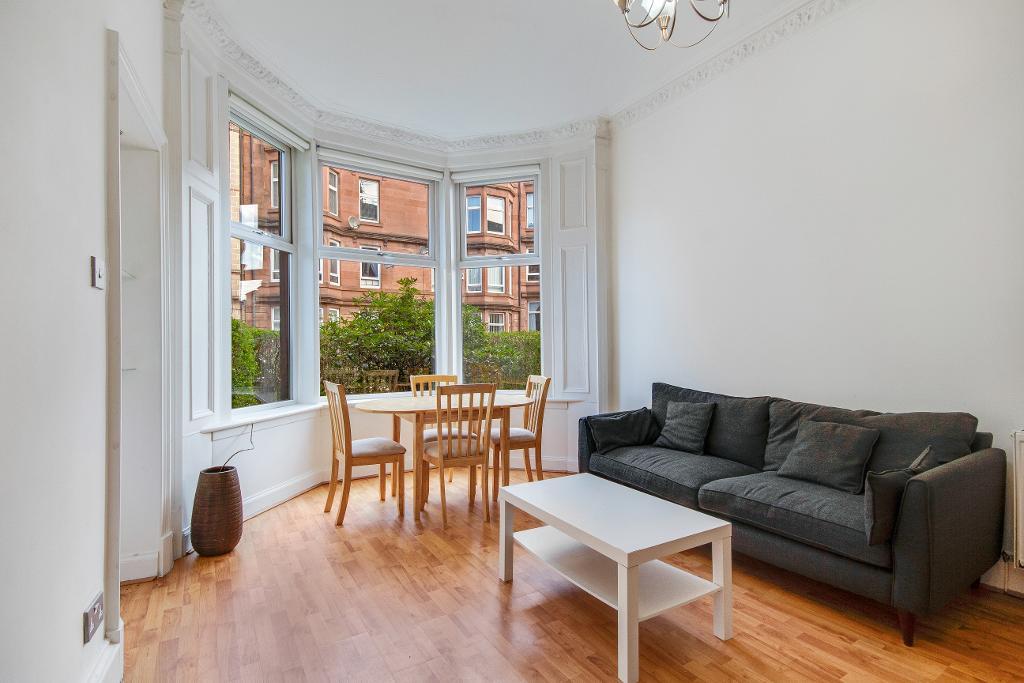 2 Bedroom Ground Floor Flat For Sale in Roslea Drive, Dennistoun, G31 2LG