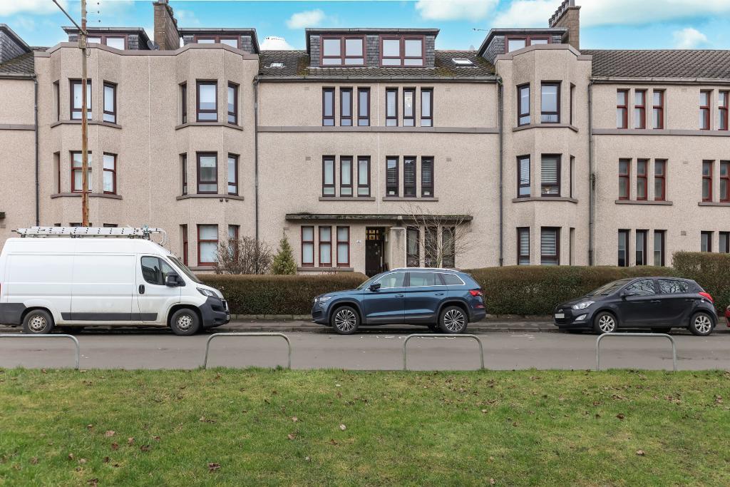 Ballindalloch Drive, Dennistoun, G31 3DN